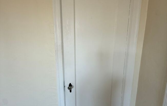 2 beds, 2 baths, 1,303 sqft, $2,200, Unit New King Edward  401