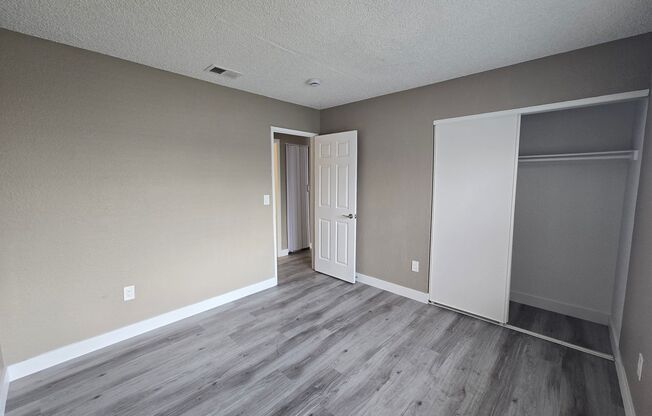 2 beds, 2 baths, 875 sqft, $1,395, Unit 9