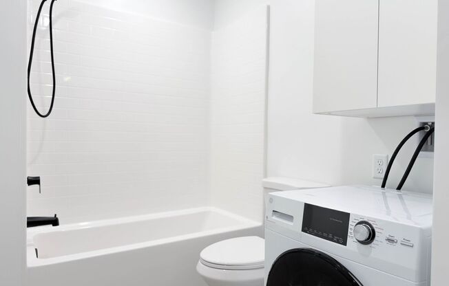 Studio, 1 bath, $2,295