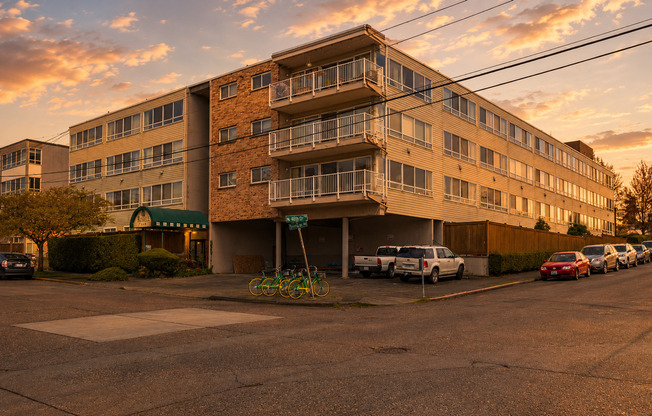 Studio, 1 bath, $1,195, Unit C-303