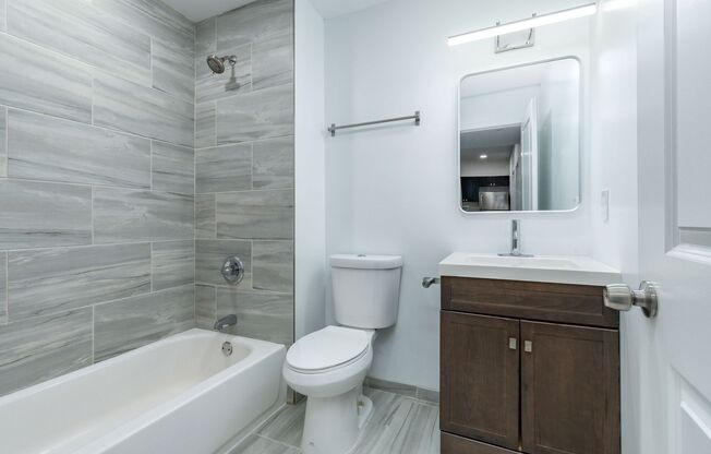 3 beds, 2 baths, 150 sqft, $1,975, Unit 1407-202