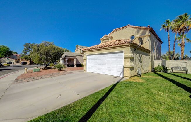 2 story, 3 bed, 2 1/2 bath, 2 car with pool & spa