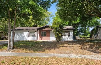 Coming Soon!! Cozy 3 Bedroom 2 bathroom Home in Prime Orlando Location – Available for Rent!