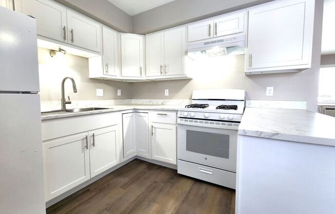 DKR - 7701-07 W Thurston Ave