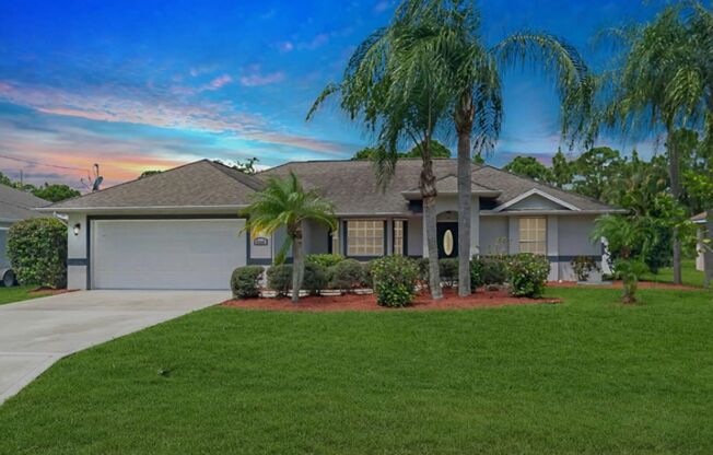 Beautiful 3/2/2 with Screened Porch & Large Fenced Yard