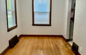 3 beds, 1 bath, $1,700