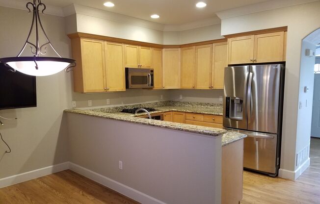Stunning 4 Bedroom 3.5 Bath Lowry Townhome With Attached 2 Car Garage