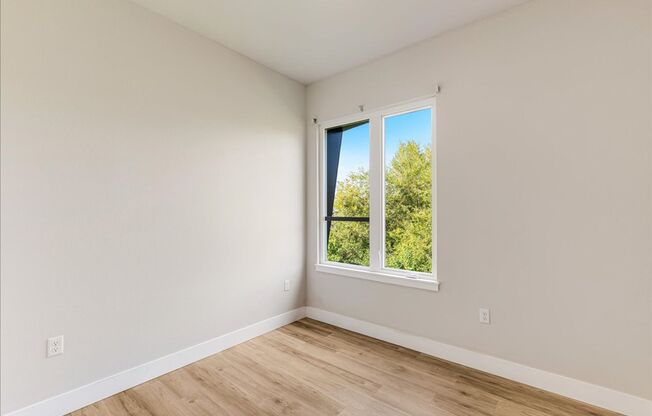 3 beds, 2 baths, 1,177 sqft, $2,349, Unit E340