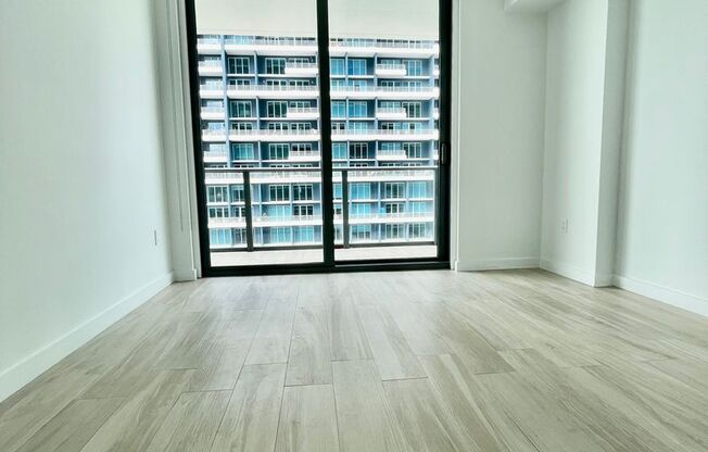 1 bed, 1 bath, $3,450, Unit Unit #4107