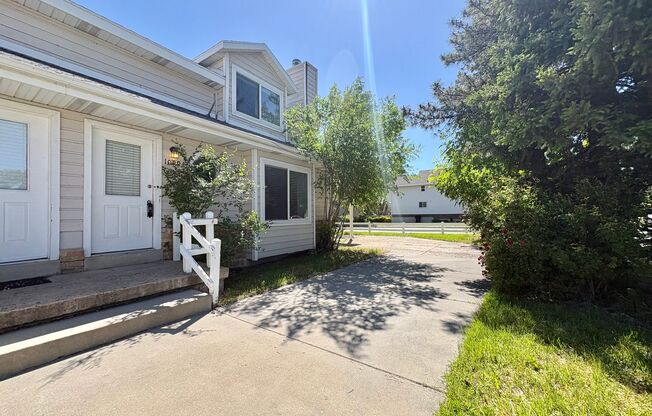 1091 AND 1099 SHEPARD LN