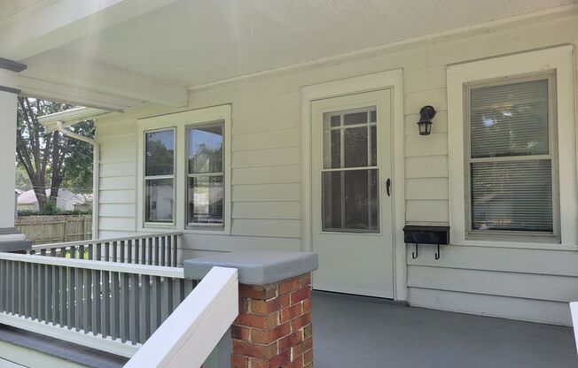 Floor-tastic Retreat: Rent this 3 Bed/1 Bath House with a Porch Full of Possibilities!