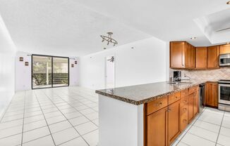 3 beds, 2 baths, $2,700, Unit # 323