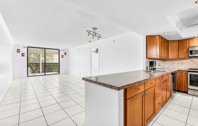 5340 NW 2nd Avenue 323, Boca Raton, FL 33487