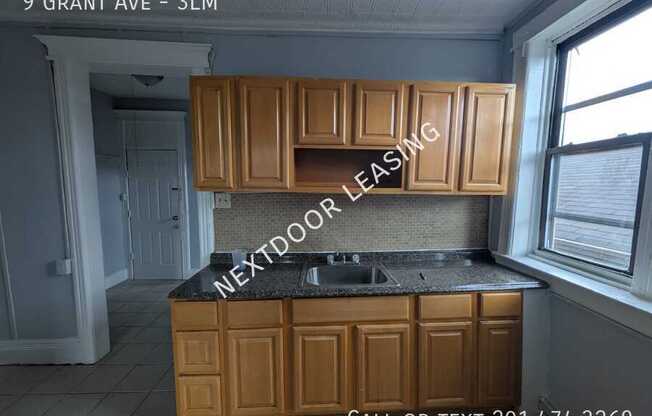 9 Grant Ave 1R