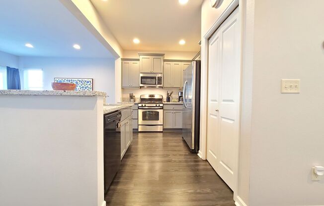 4 bedroom/2.5 bath in Parkside Estates