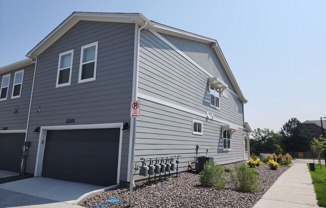 NEW BUILD Townhome in Northglenn Move In Ready