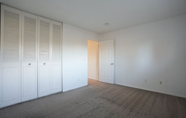 2 beds, 1.5 baths, $2,250, Unit 1181