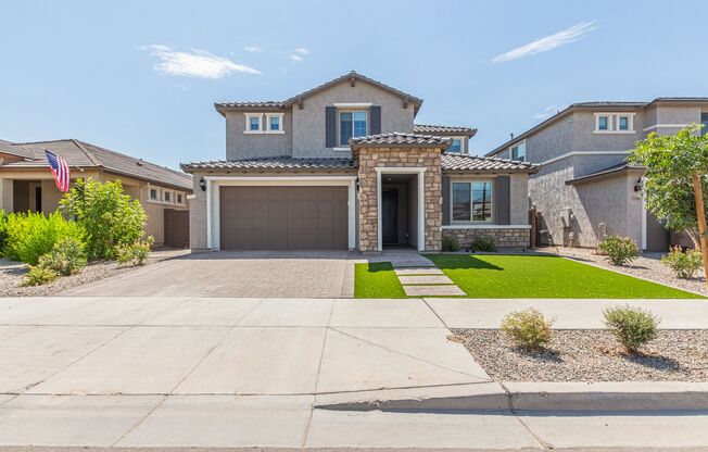 Large New Home in The Harvest - Backs to Large Grass Area