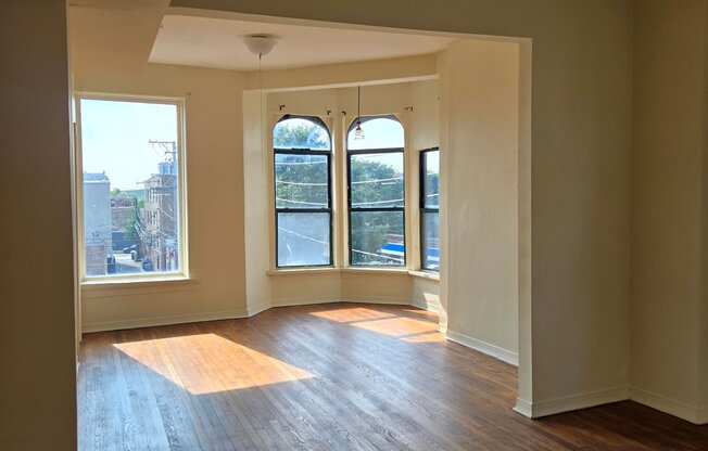 1143 N CALIFORNIA