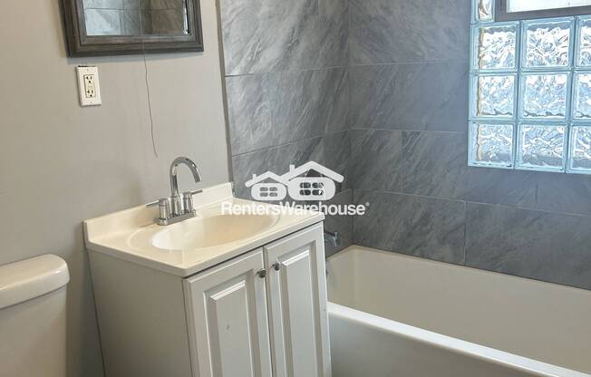 3137 N 28 ST
