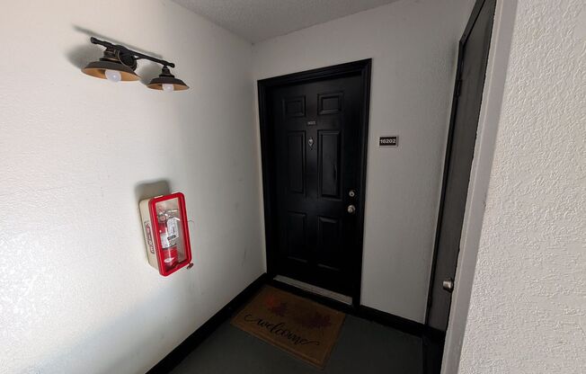 2 beds, 2 baths, $1,600, Unit # 16202