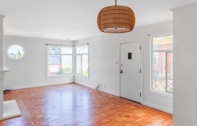 2043 10 AVE