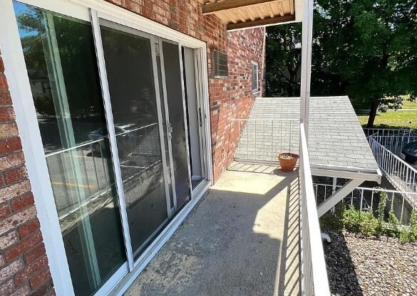 73 CHARLESBANK RD