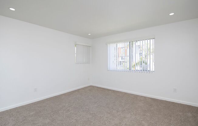 2 beds, 2 baths, 965 sqft, $2,995, Unit 123