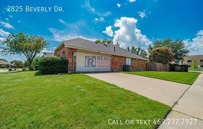 2825 BEVERLY DR