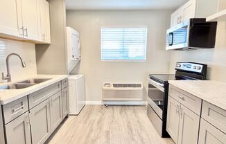 Studio, 1 bath, 407 sqft, $995, Unit 107