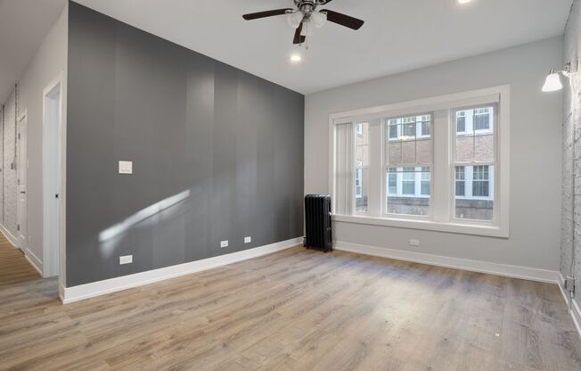 3 beds, 1 bath, 850 sqft, $2,500, Unit 6948-1