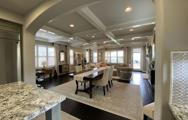 3BD Home with Amazing Panoramic Ocean Views!
