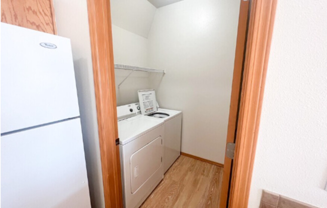 1 bed, 1 bath, 935 sqft, $1,505, Unit 283