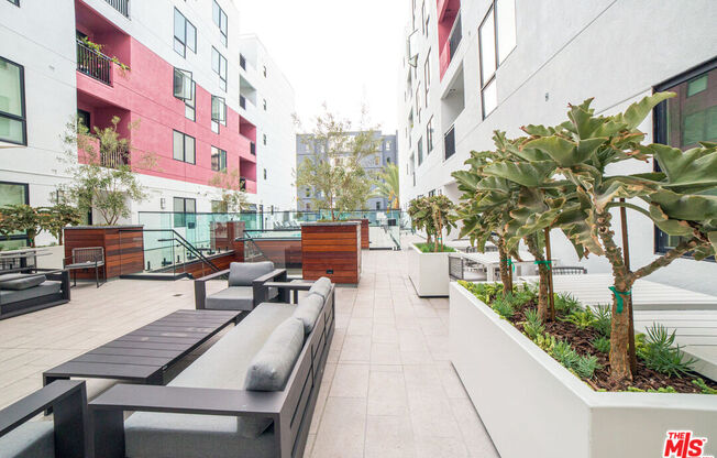 1 bed, 1 bath, 830 sqft, $2,650, Unit 401