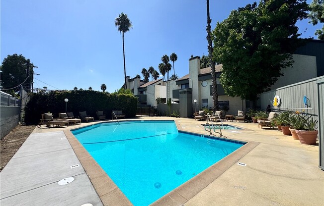 2 beds, 3 baths, 1,614 sqft, $4,000