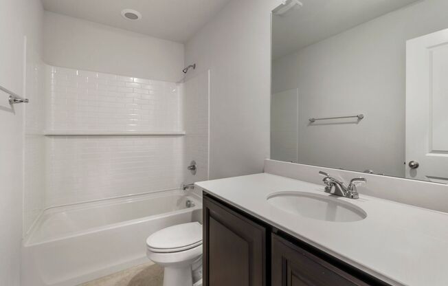 Amazing 3 Bedroom 2 Bathroom Home in Aubrey Creek Estates!