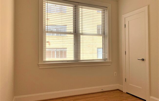 1 bed, 1 bath, 500 sqft, $2,500, Unit 505