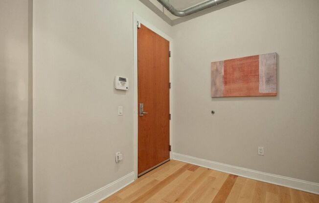 2 beds, 2 baths, $3,300, Unit # 105