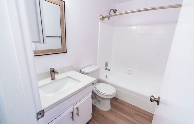 2 beds, 1 bath, 750 sqft, $2,198, Unit 220