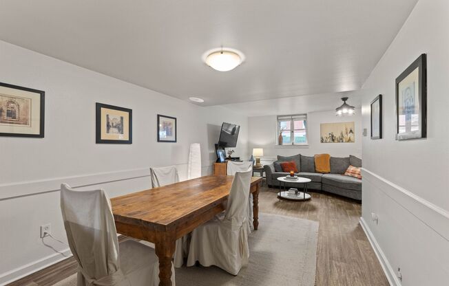 2 beds, 2 baths, 1,170 sqft, $1,555, Unit 1117