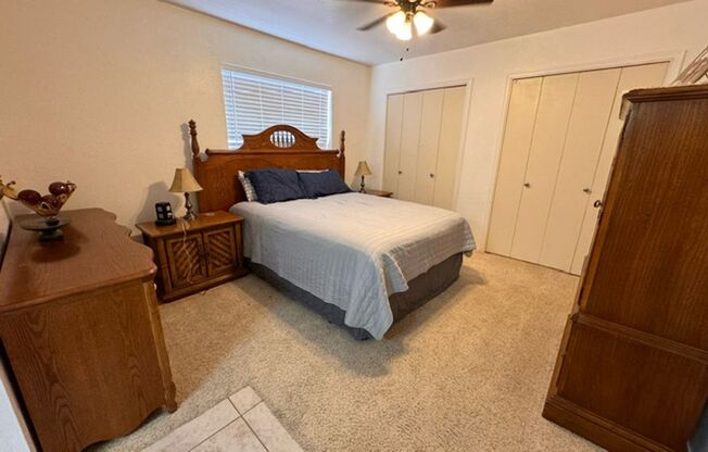 Beautiful fully furnished property with several lease options!