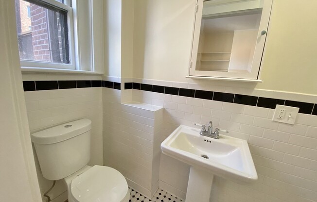 Studio, 1 bath, 500 sqft, $2,550, Unit 2