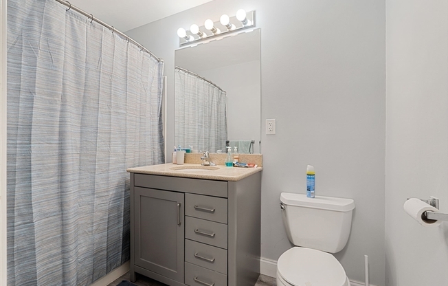 2 beds, 2 baths, 1,170 sqft, $3,500, Unit 204