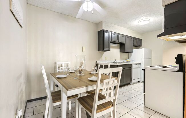 1 bed, 1 bath, 620 sqft, $750