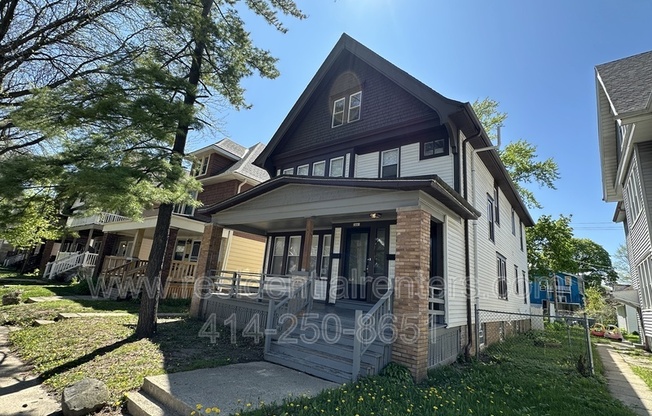 2461 N 45