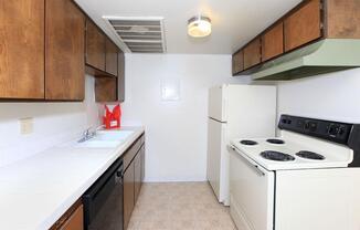 Studio, 1 bath, 400 sqft, $1,200, Unit 145