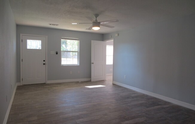 7230 Saint Augustine ***Ask about our No Security Deposit Option***