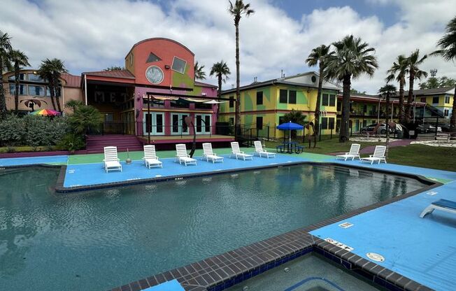 2 beds, 1 bath, 840 sqft, $1,269, Unit 0438