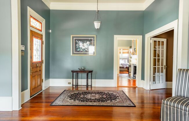 3 beds, 2 baths, $3,500