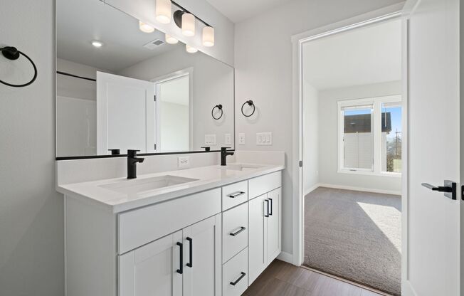 3 beds, 2.5 baths, 1,475 sqft, $2,595, Unit 3342